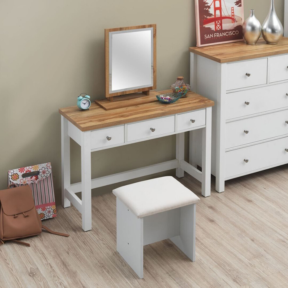 Cushioned Stool Comfortable and Stylish Seating for Bed or Living Room
