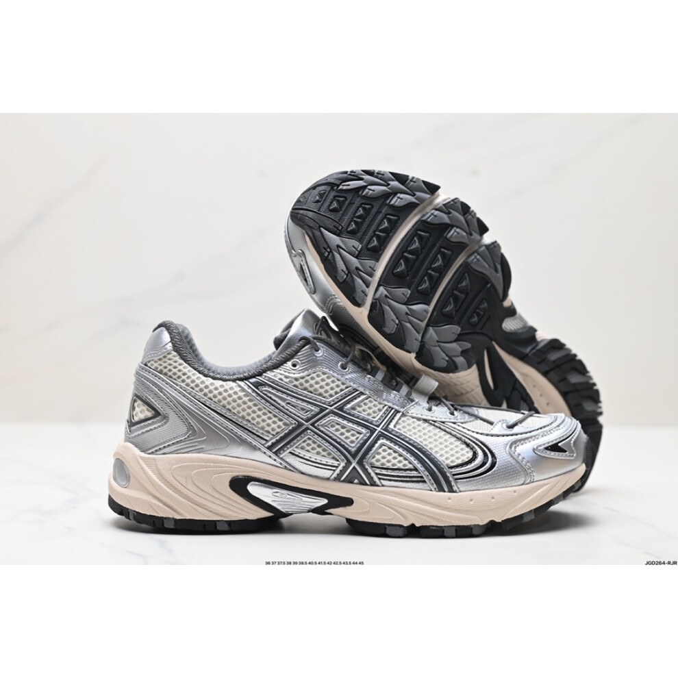 (EUR SIZE 43) Asics Gel Kahana Tr V4 sneakers 1203A497-200