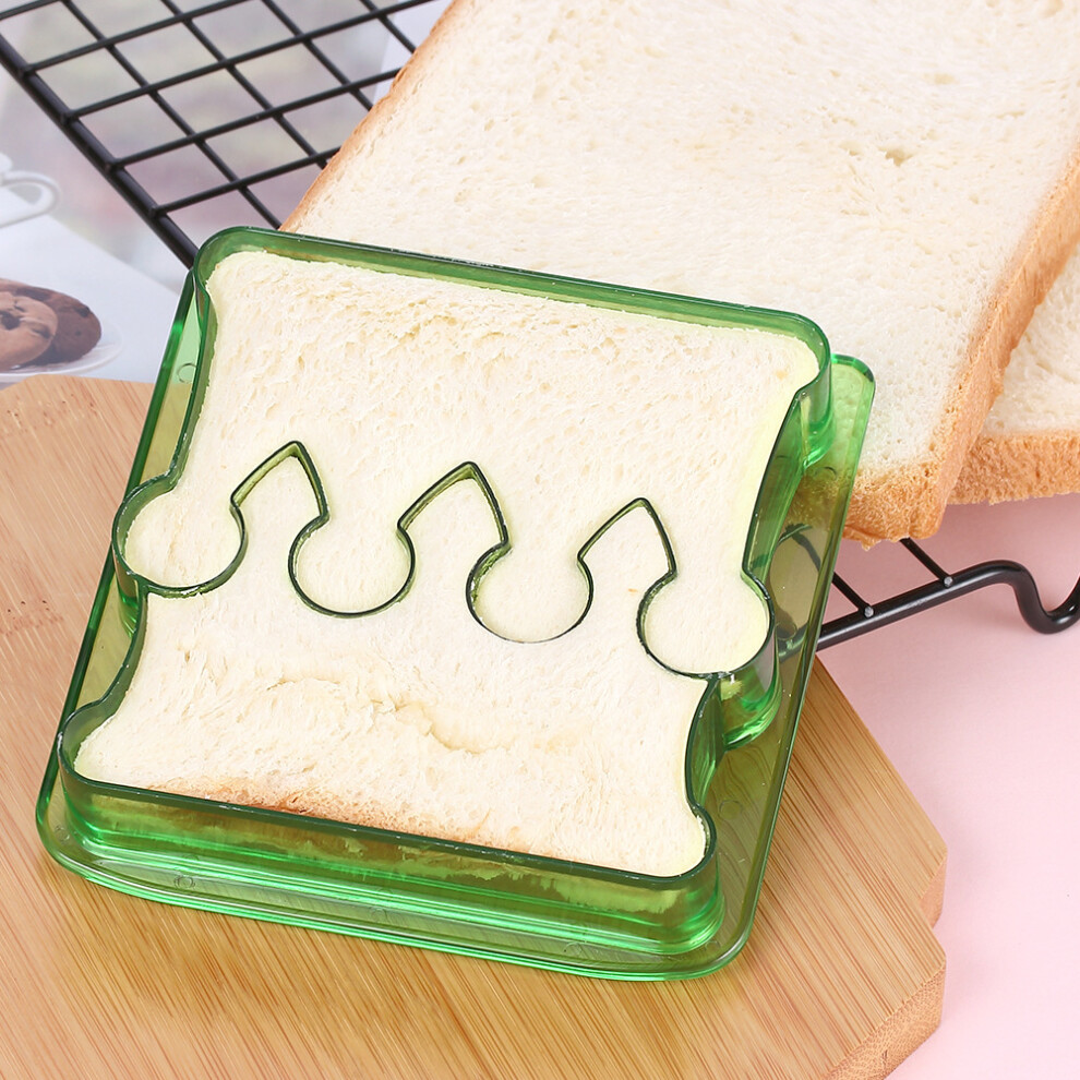 (Crown) Diy Sandwich Bread Crust Cutter Moulds Cute Bento Mold Plastic Kitchen Tools