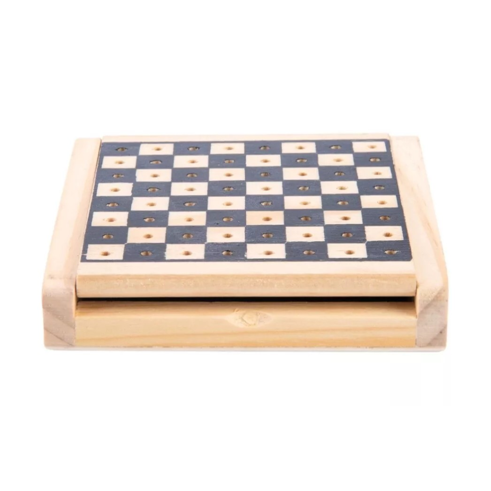 wooden-travel-chess-set--pegged-pieces