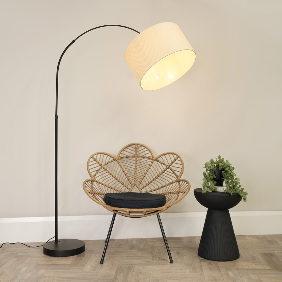 ValueLights Louis Black Arched Floor Lamp with Ochre Woven Shade