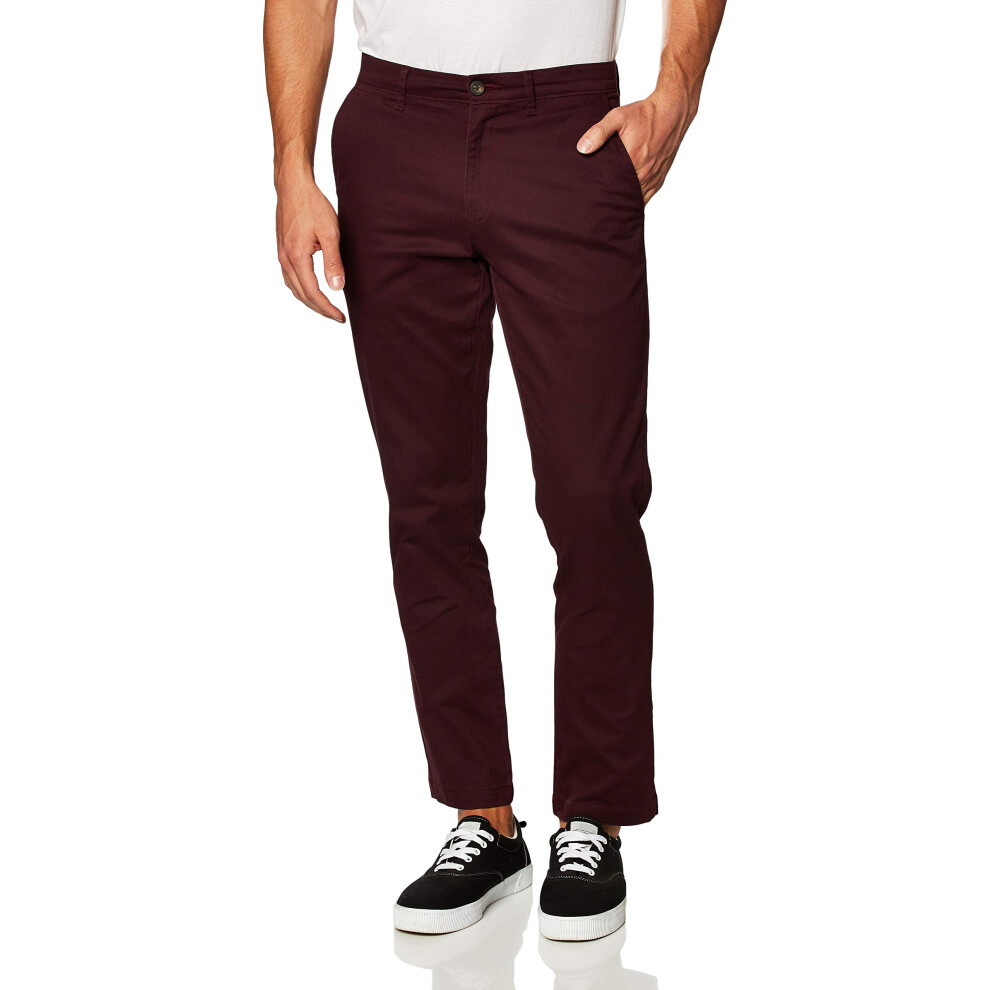 Mens Relaxed-Fit casual Stretch Khaki Pant, Burgundy, 33W x 30L