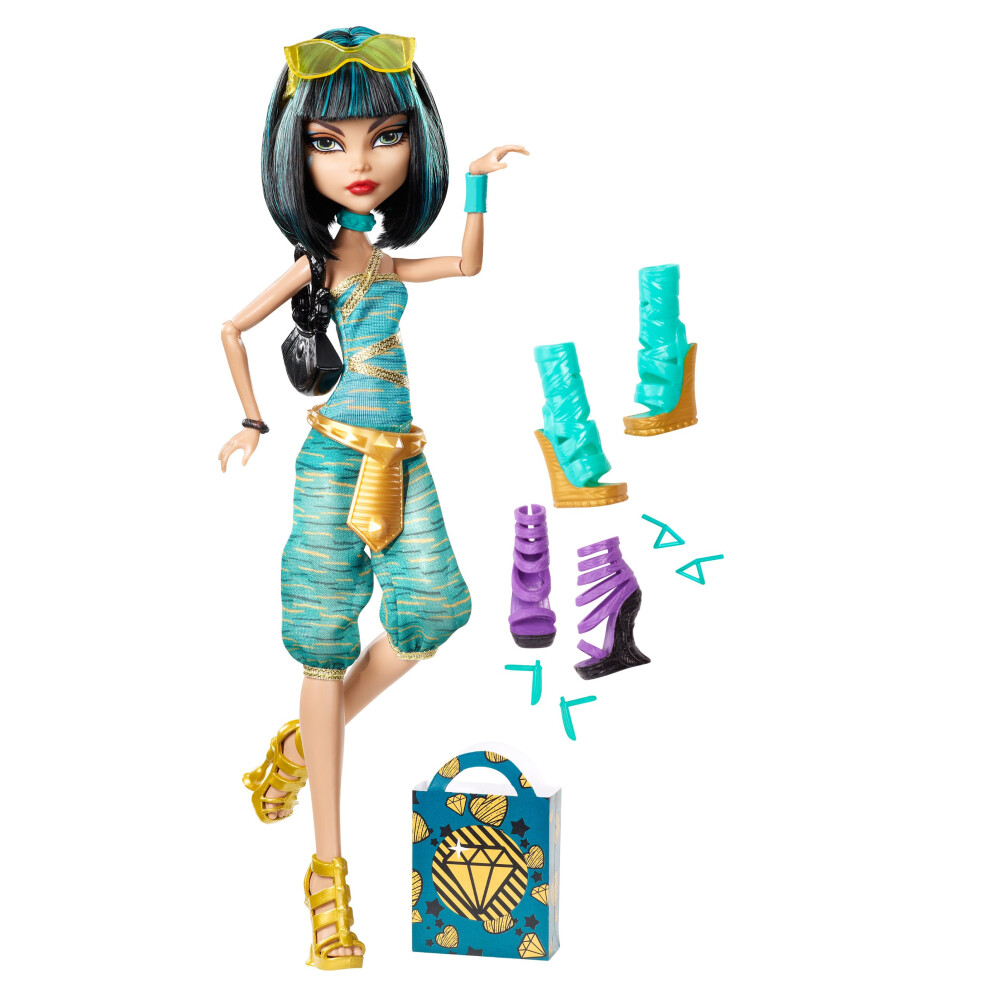 Monster High Cleo De Nile Doll and Shoe Doll Collection