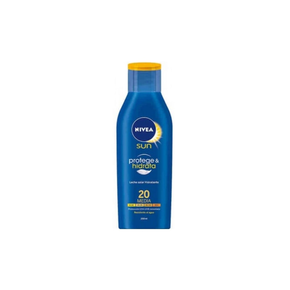 Nivea Sun Protect And Moisture Spf20 200Ml