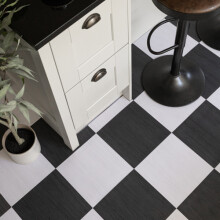 Floor Pops Lawrence Classic 30.48cm x 30.48cm Self-adhesive Vinyl Floor Tiles