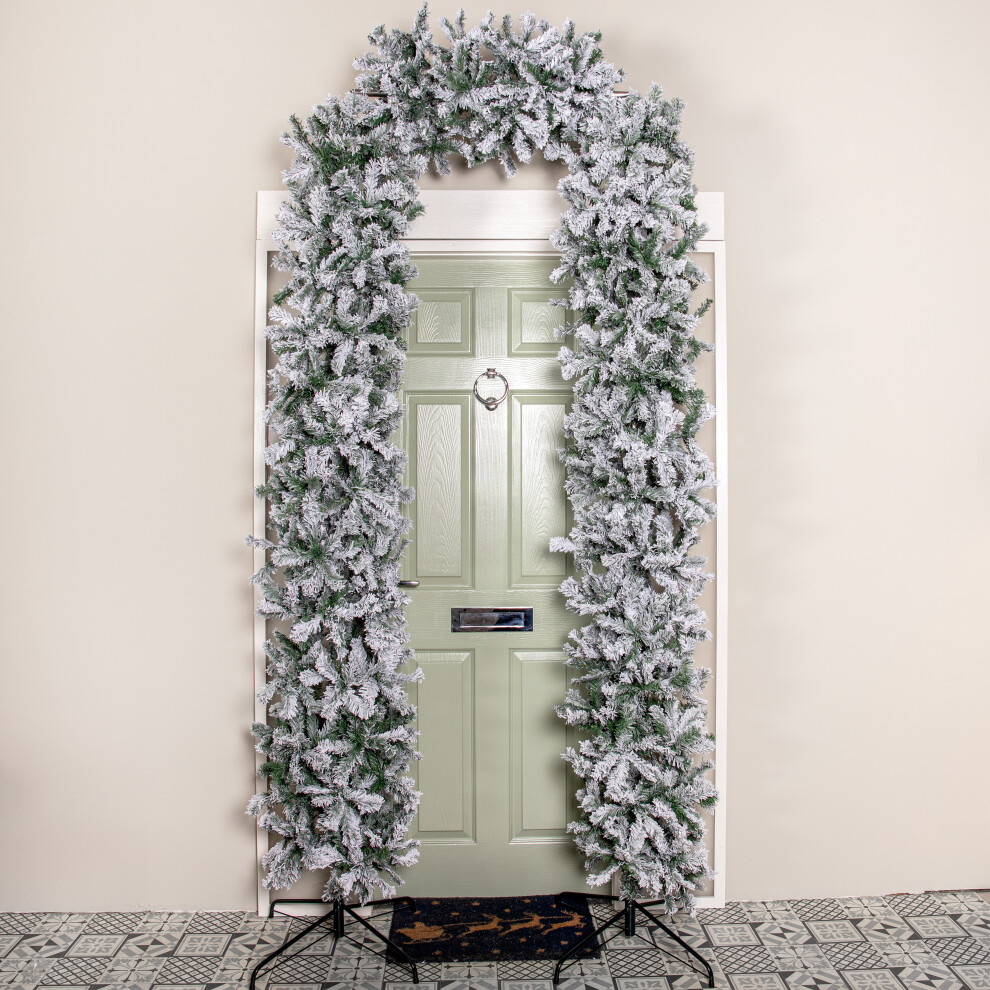 Rackhams Green 8Ft (2.52M) Slimline Single Door Artificial Snow Flocked Christmas Tree Arch In With 2000 Tips - Image 4