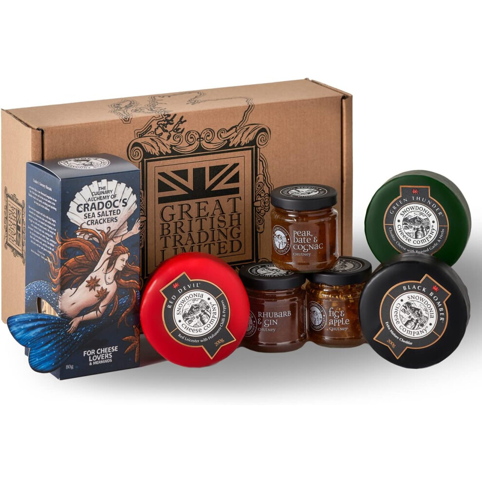 Great British Trading - Snowdonia Cheese Gift Hamper with 3x Cheese Truckles, Sea Salted Cradocs Crackers and 3x Snowdonia Chutney Jars.