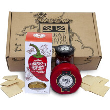 Great British Trading Chilli Lovers Gift Set With Snowdonia Red Devil Chilli Cheese, Spiced Tomato Chutney and Cradocs Chilli Garlic Crackers
