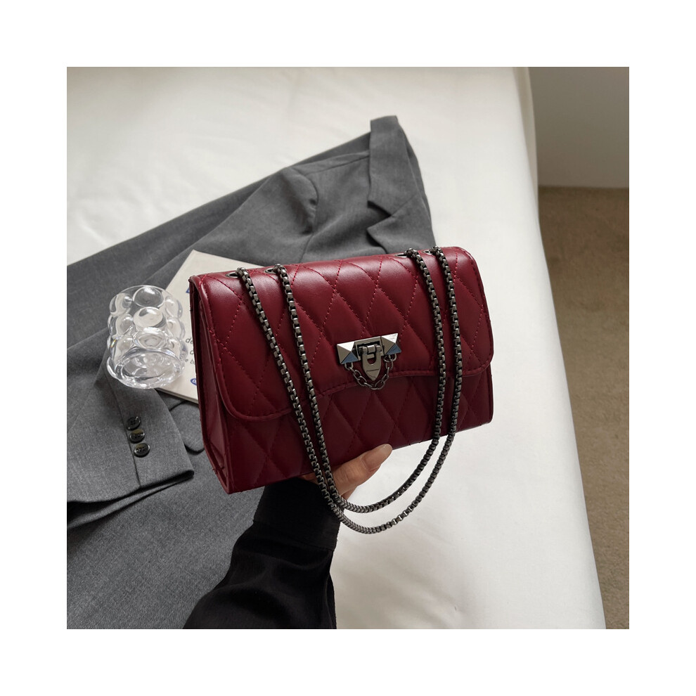 (Burgundy) Stylish Solid Color Quilted Chain Shoulder Bag Chic Fashionable Handbag For Everyday Use