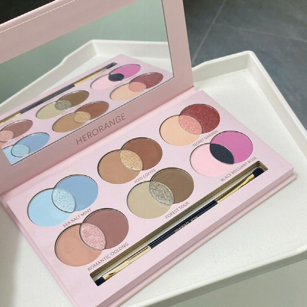 Multicoloured 18 Colors Matte Eyeshadow Palette Natural Look Long Lasting Eyeshadow Palette With Brush And Mirror