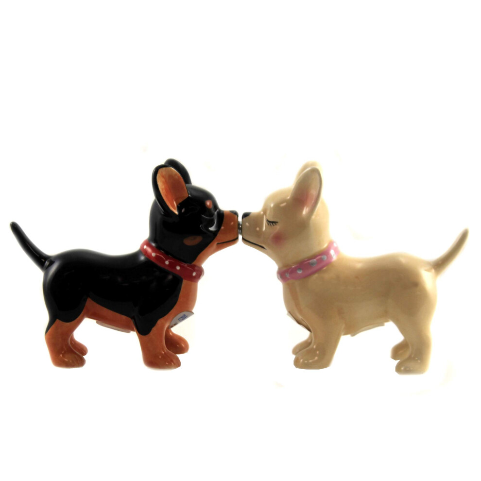 Photos - Condiment Set Pacific Trading Kissing Chihuahuas Pucker Up Pups, Salt and Pepper Sha