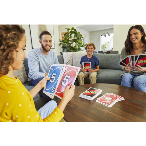 Mattel Mattel Games Giant UNO ?a????d?   e ???te? ??a ?a?d?? ?a? ?????e?e?a?? ??ad??   e ?e???e? ???te? ?a? ???sa?  ?s?  e? Wild Cards ??a 2-10 ?a??te? 1
