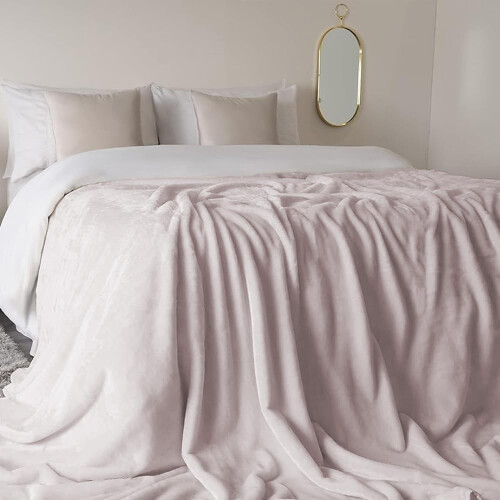 (Small) Faux Fur Soft Throw Blanket & Versatile Blanket 2