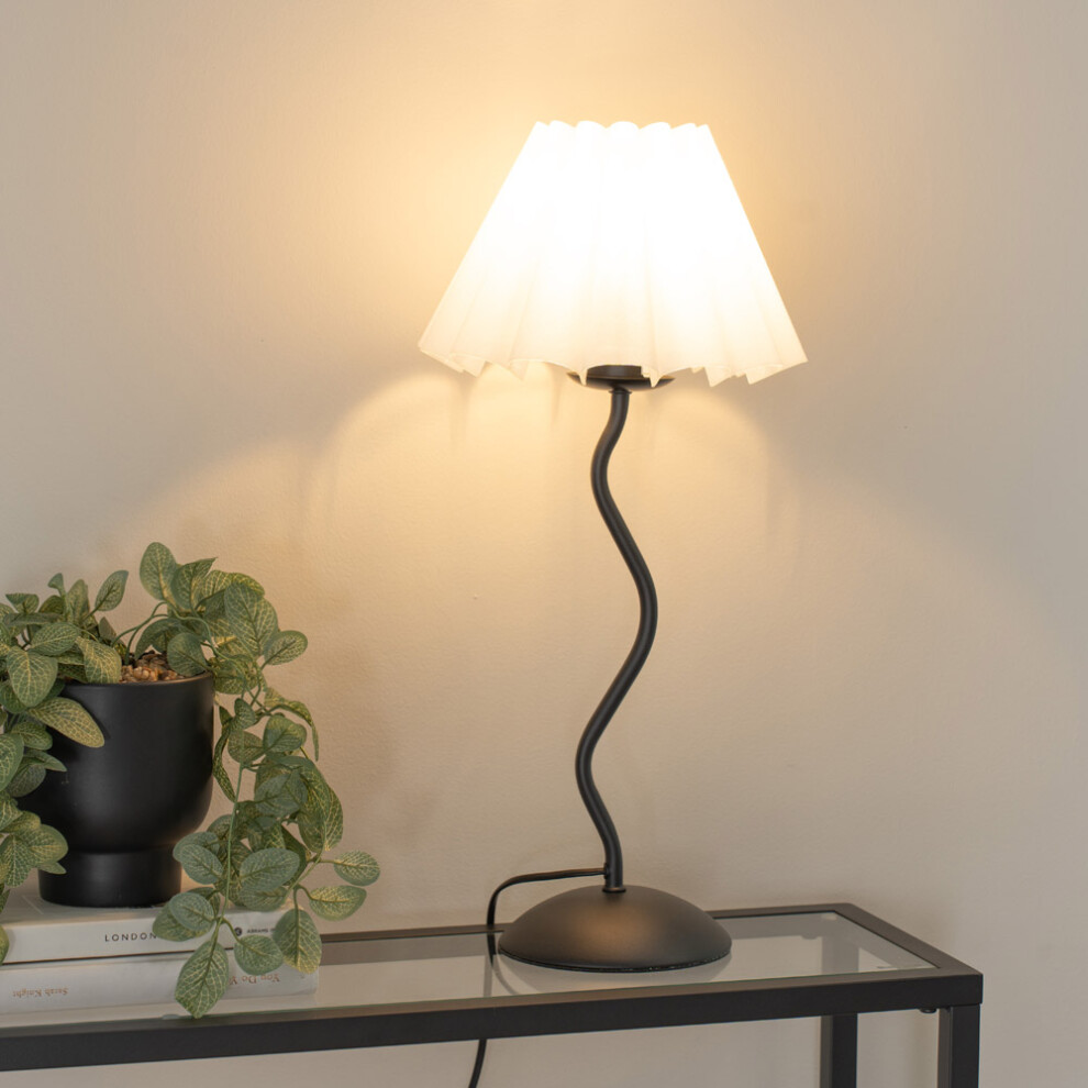 ValueLights Wiggle Grey Scallop Taper Shade White Metal Table Lamp