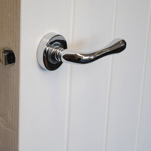(Polished Chrome) VIBE Leandro Lever on Rose Door Handle 2