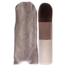 Foundation Kabuki - BR01 fra Delilah til kvinder - 1 oz b?rste