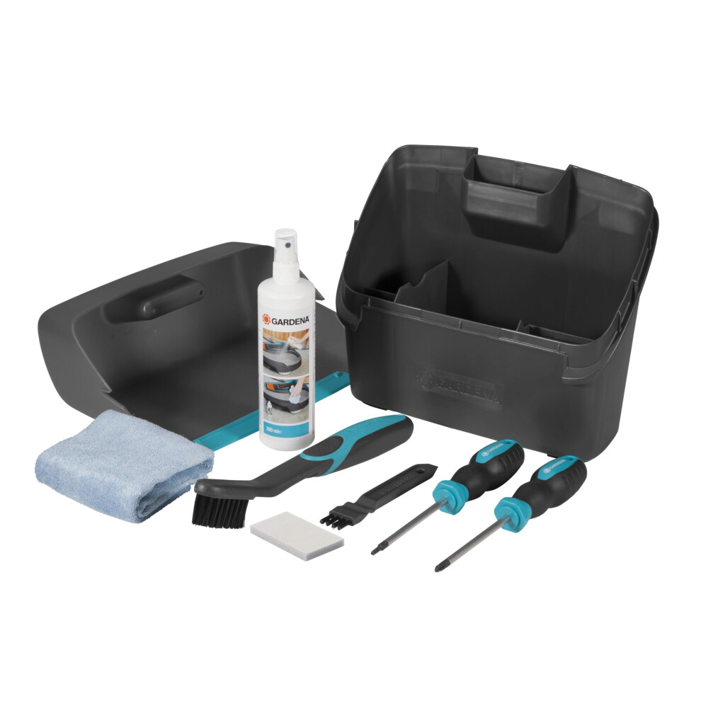 Gardena Maintenance/Cleaning Set  Black/Blue (04067-20)