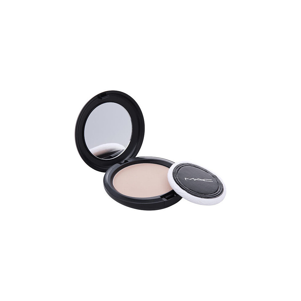 MAc by MAc Blot Powder - Medium --11g038oz(D0102H5FSFJ)
