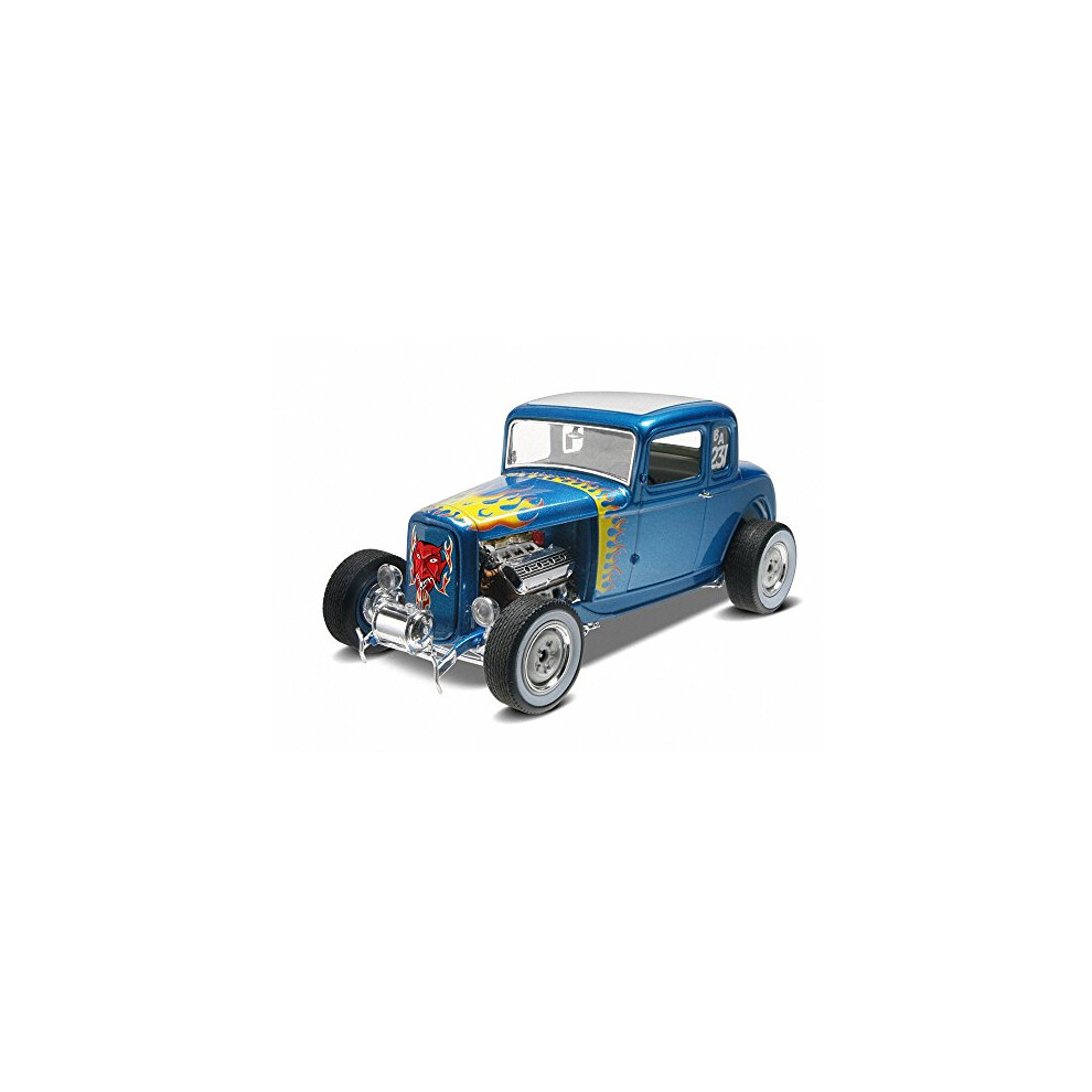 Revell 1/25 32 Ford 5 Window Coupe 2 n 1