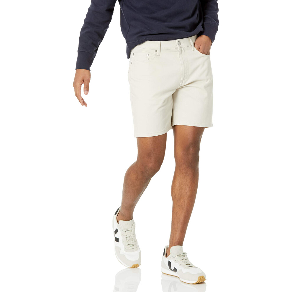 Amazon Essentials Mens Straight-Fit 7 Inseam Stretch 5-Pocket Shorts