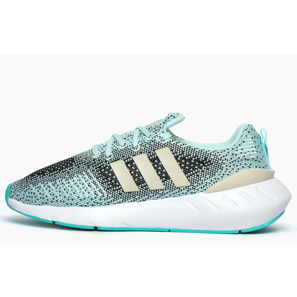 (4) Adidas Originals Swift Run 22 Womens