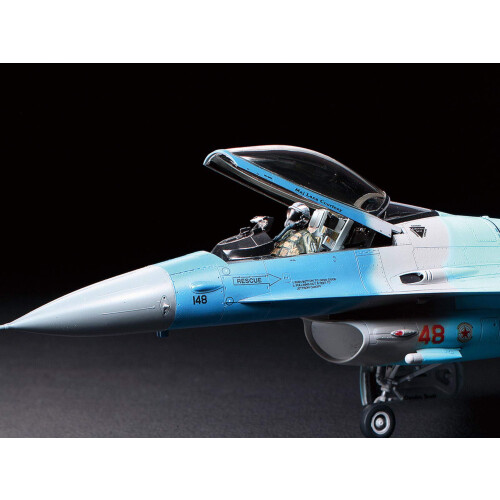 Tamiya Tamiya F-16C/N Aggressor/Adversary 2