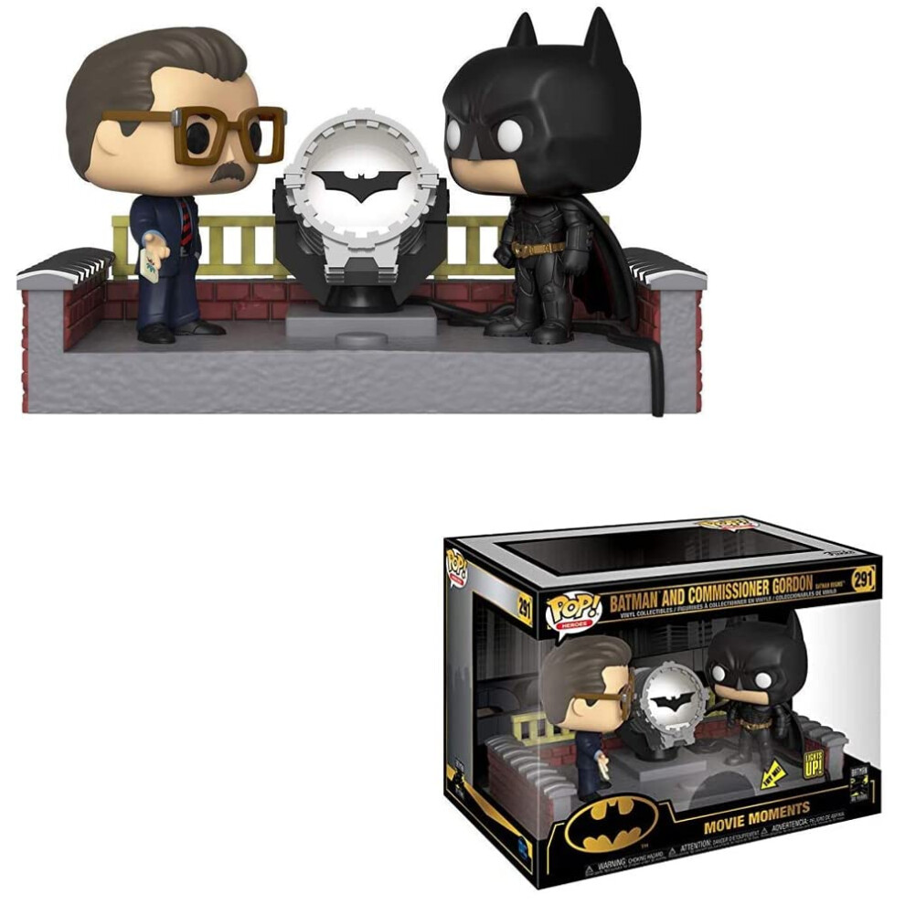 Funko Pop! Movie Moment: Batman 80th - Batman with Light Up Bat Signal