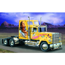 Italeri 1/24 American Superliner Tractor  Model:510003820