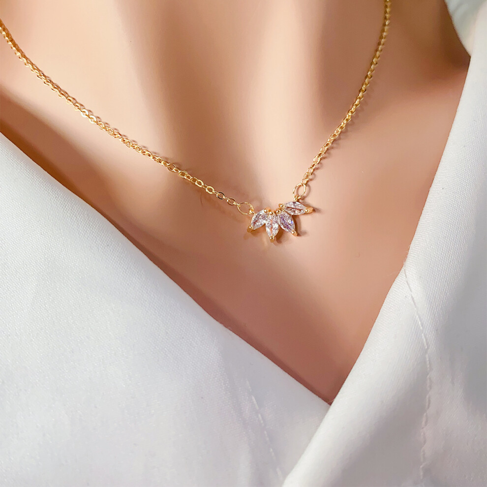 (GOLD) Gold Leaf Pendant Necklace with CZ Stones Chain 45