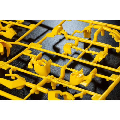 Transformers Classic Class Bumblebee 02 Rise of the Beasts 1