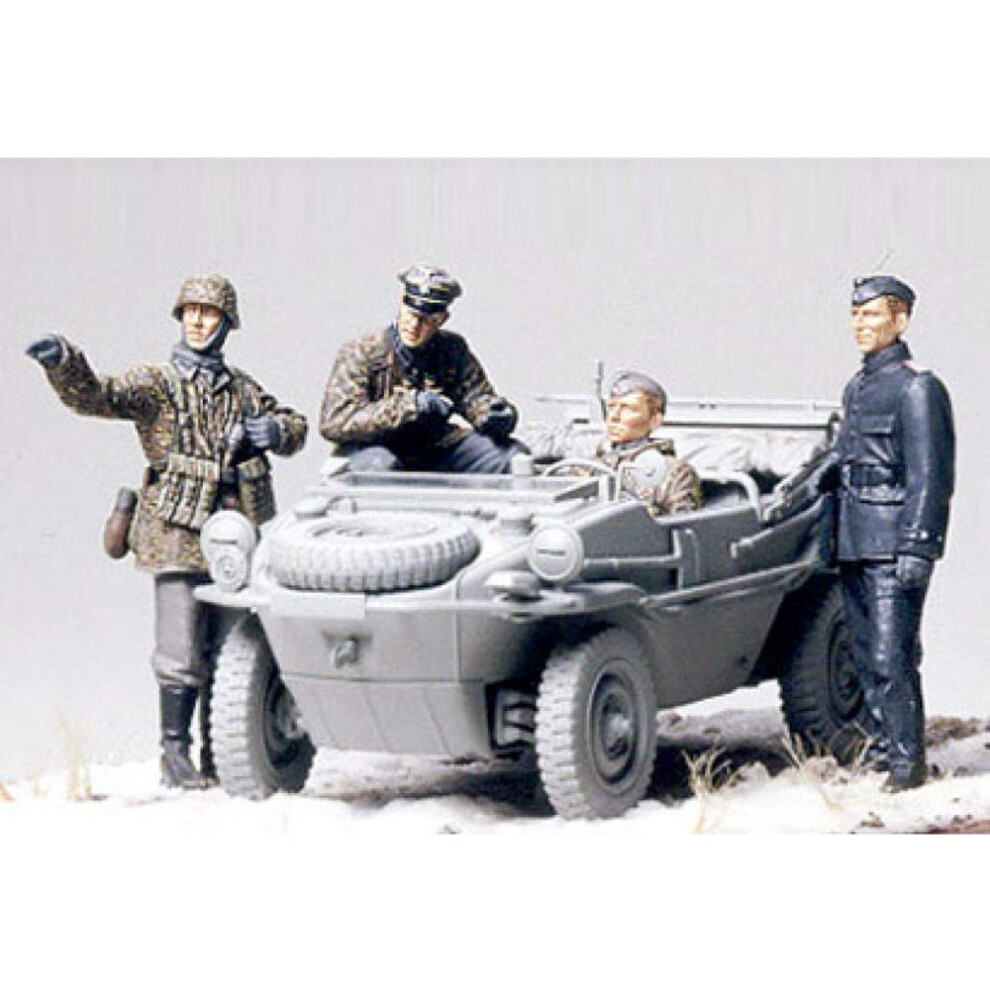 Tamiya 300035253 - 1:35 WWII Figurine Set  Swimmwagen Amphibious Car (