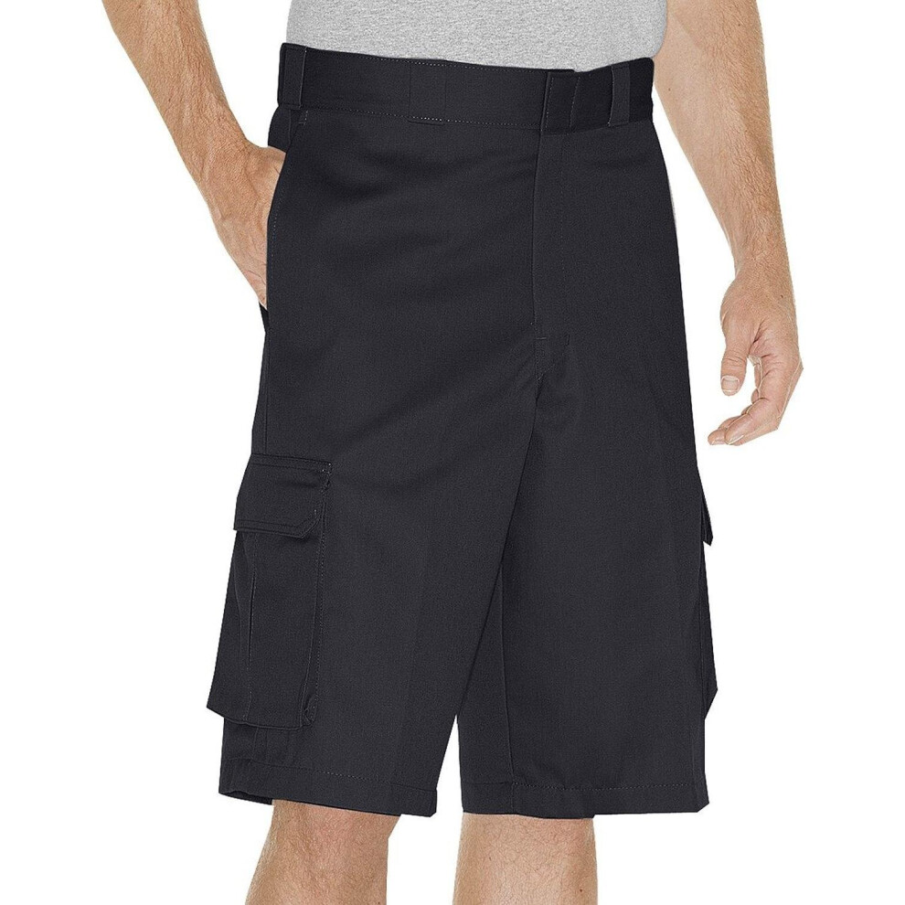 Dickies Men's 13 Inch Loose Fit Twill Cargo Short  Black  40