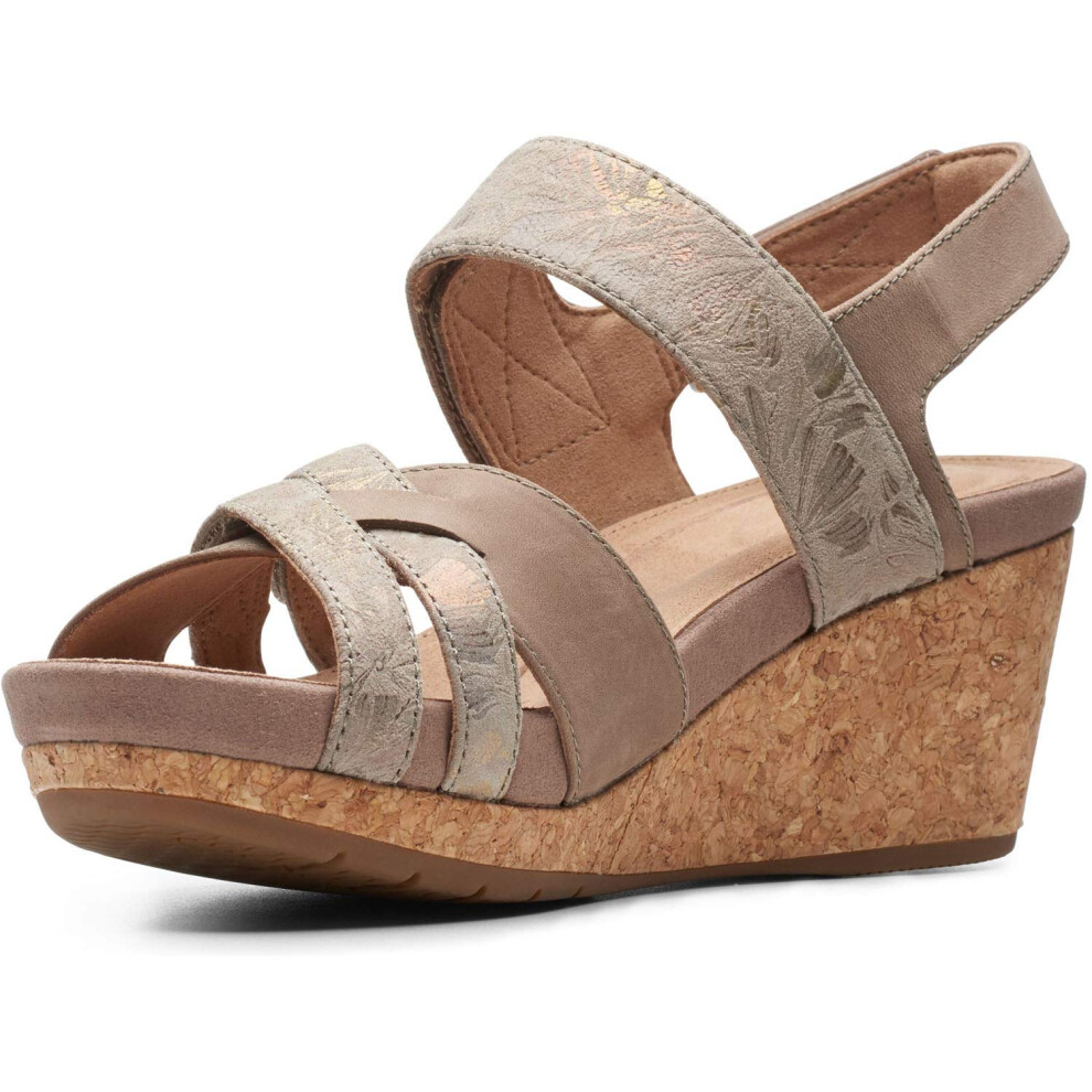 Clarks womens Un Capri Walk Wedge Sandal  Taupe Nubuck/ Lea Combi  9 U