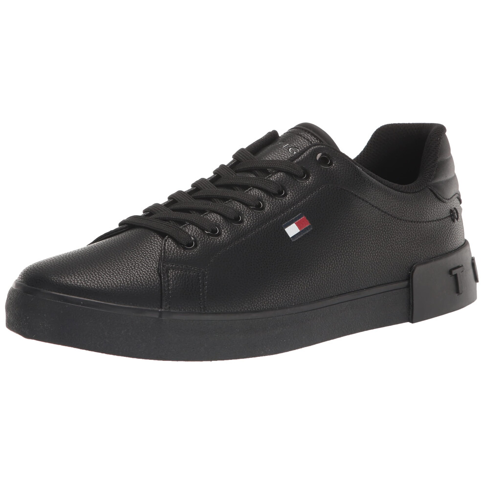 Tommy Hilfiger Men's Rezz Sneaker  Black/Black 001  7.5M