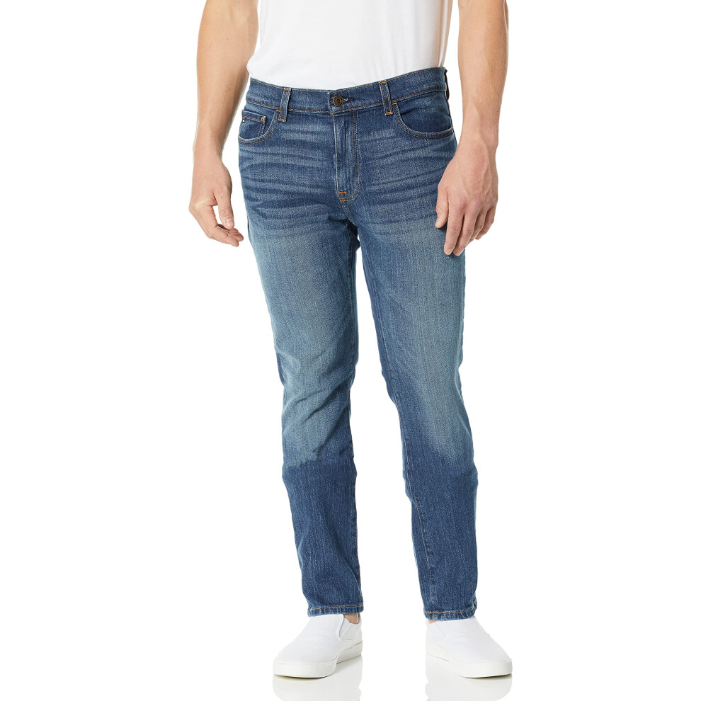 Tommy Hilfiger mens Thd Straight Fit Jeans  Medium Wash  30W x 30L US