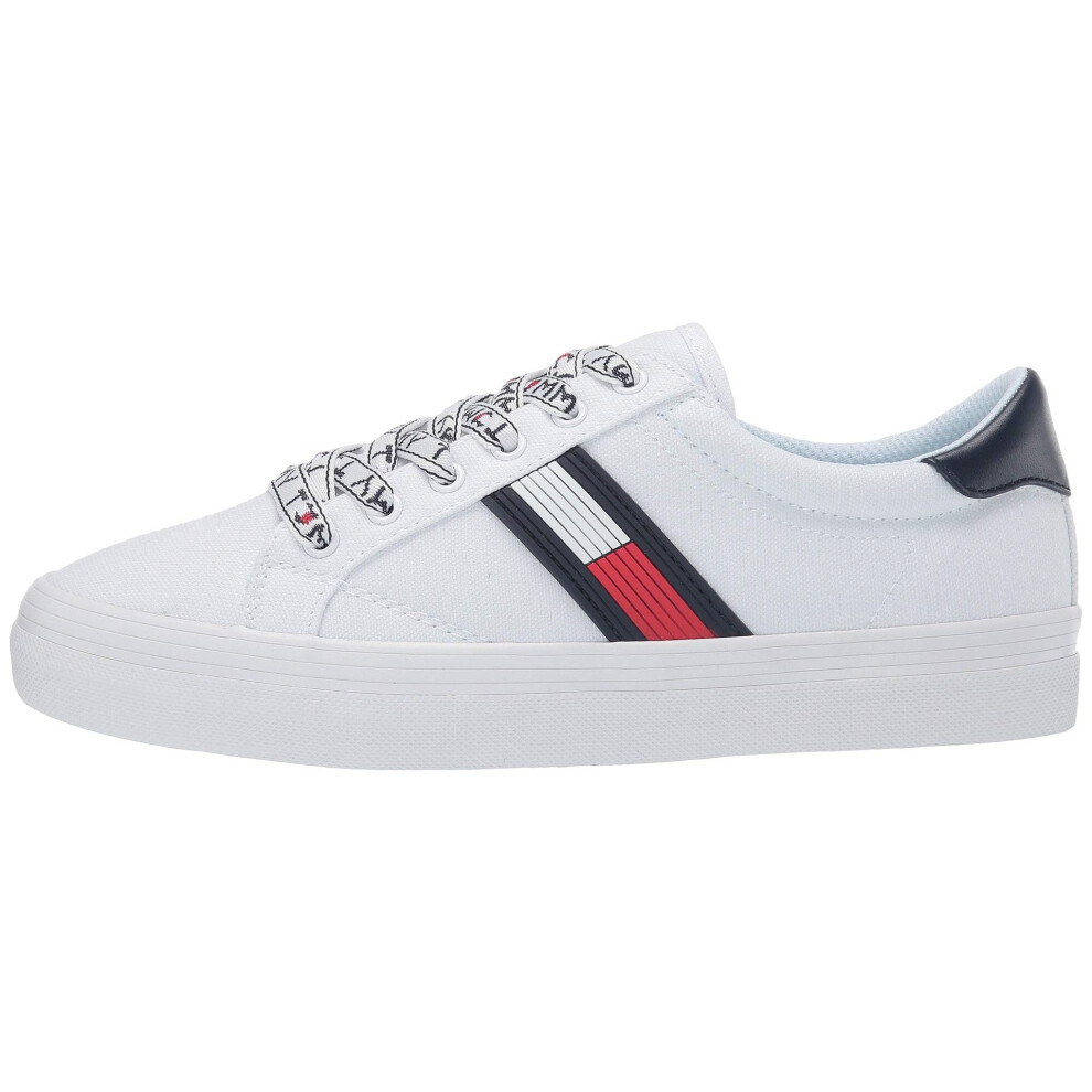 Tommy Hilfiger Women's FANTIM Sneaker  White  5.5