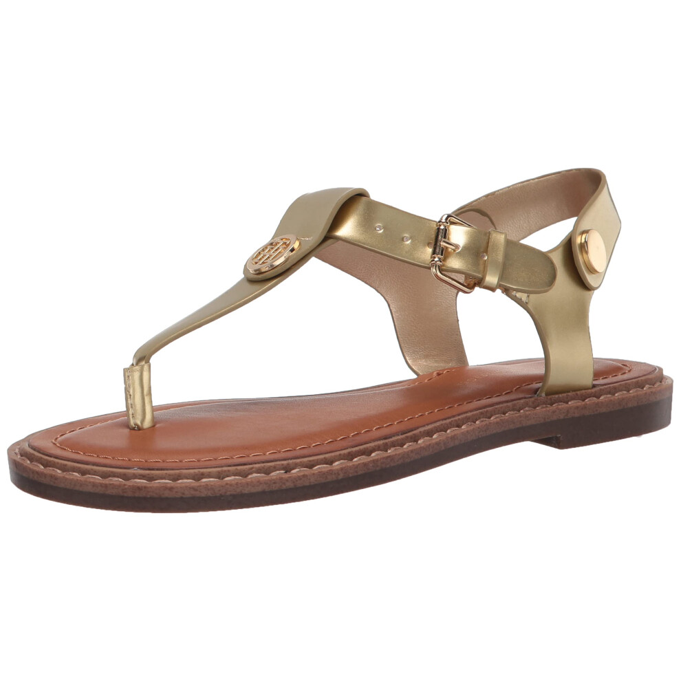 Tommy Hilfiger Women's BENNIA Flat Sandal  Gold  5.5