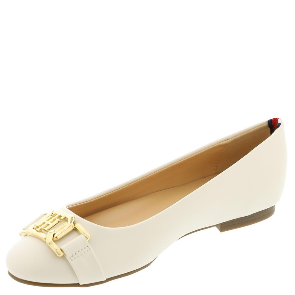 Tommy Hilfiger Women's GALLYNE Ballet Flat  Chic Cream 150  7.5