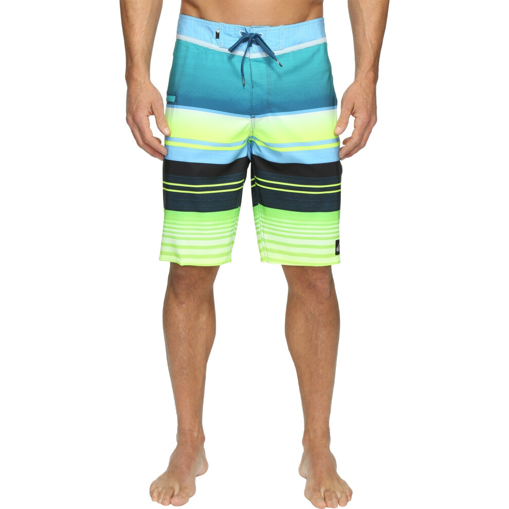 Quiksilver Men's Standard Everyday Stripe Vee 21 Boardshort  Moroccan