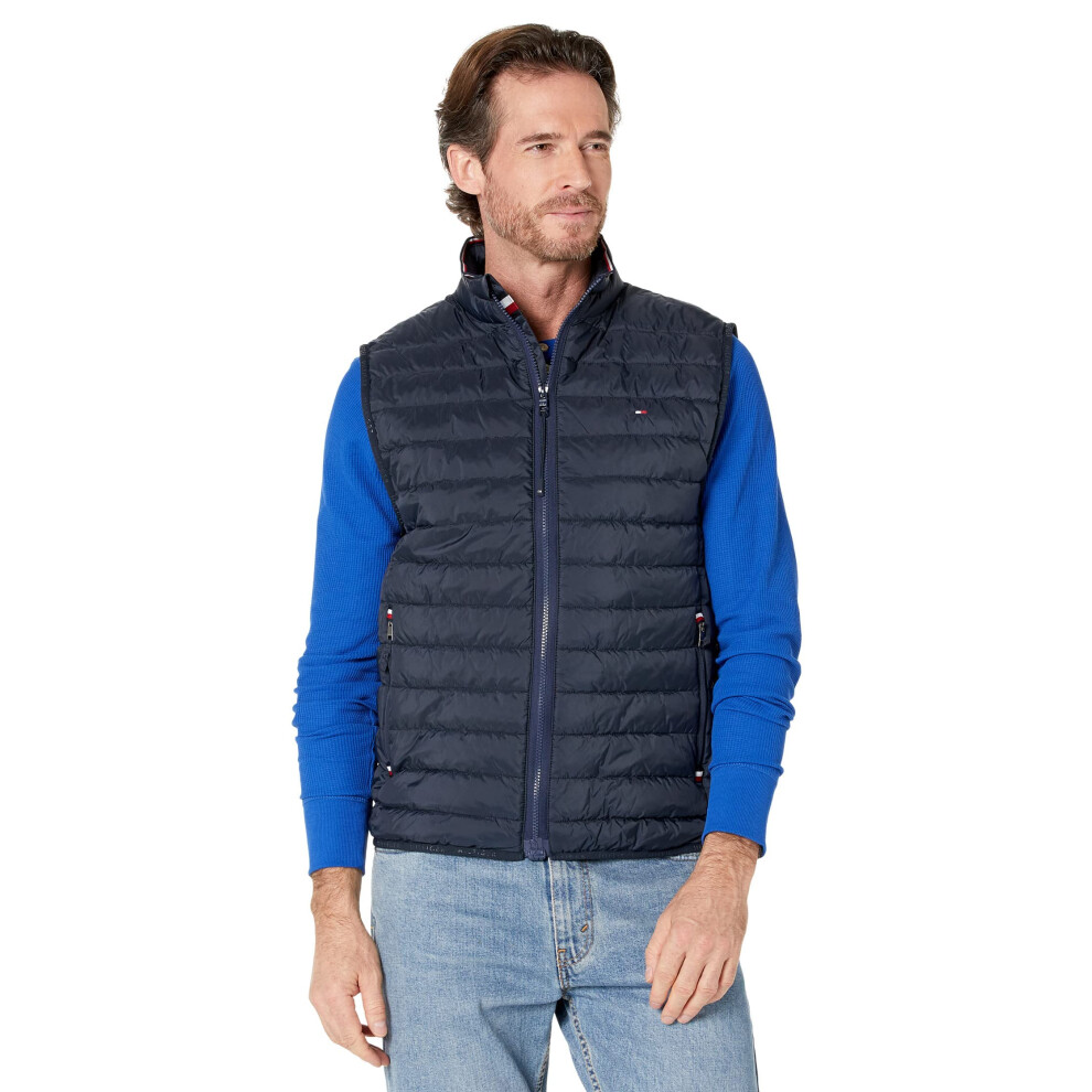 Tommy Hilfiger Men's Adaptive Packable Vest with Zipper Closure  Deser