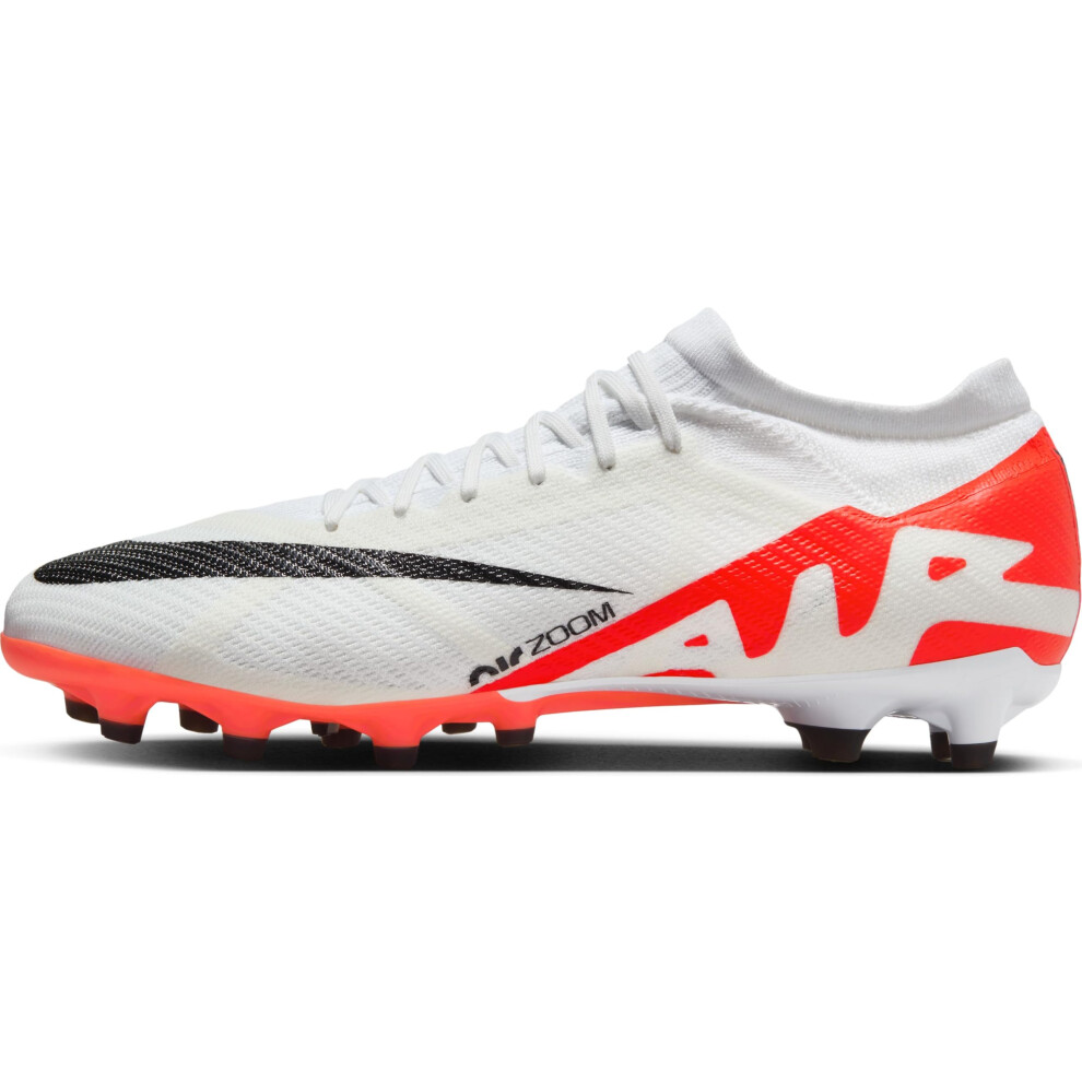 NIKE Men's Soccer Low  Bright Crimson White Black  9.5