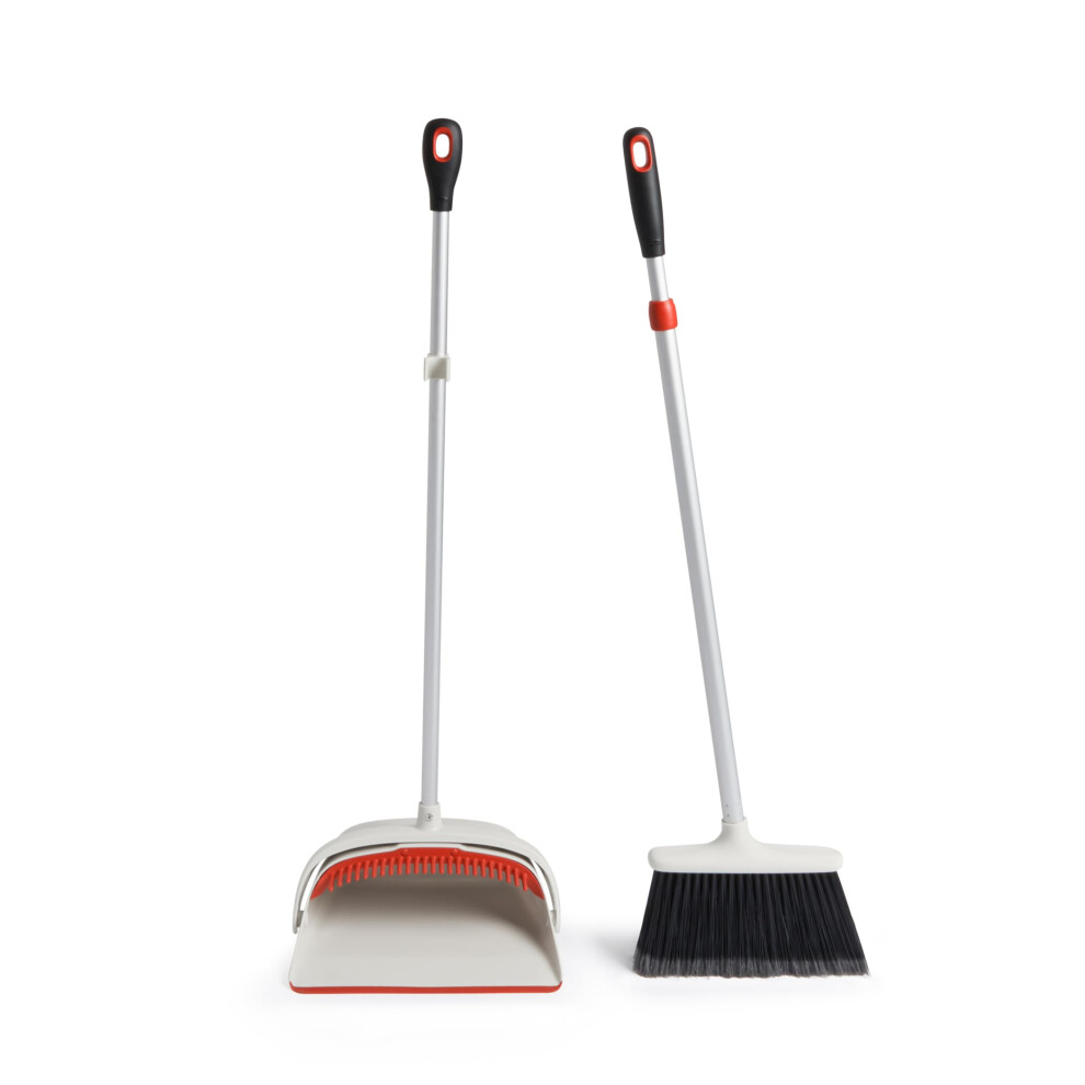 OXO Good Grips Large Sweep Set with Extendable Broom 8.5"" - 12""