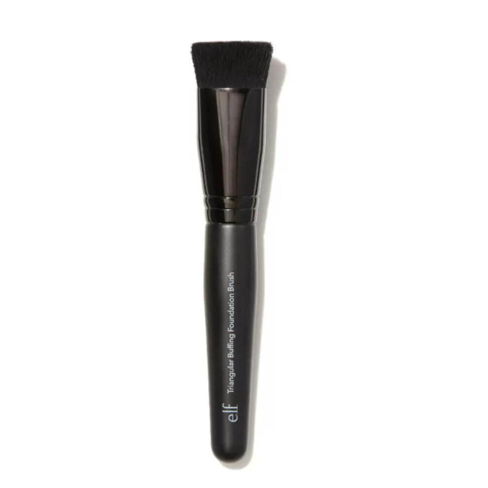 e.l.f. Triangular Buffing Foundation Brush  Makeup Brush For Sculpting