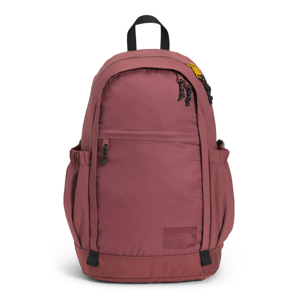 THE NORTH FACE Women's Mountain Daypack Backpack (Wild Ginger)