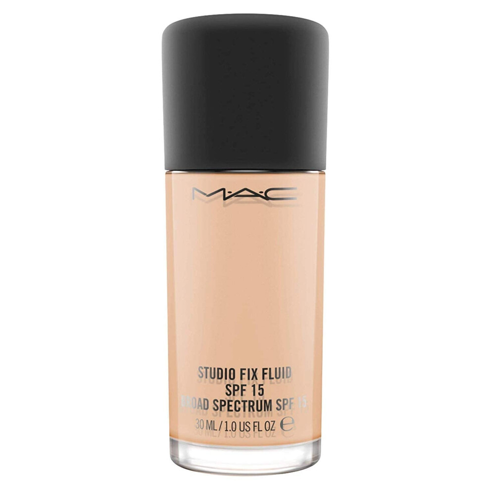 MAC Studio Fix Fluid Foundation SPF 15 NW20  30 ml / 1 oz