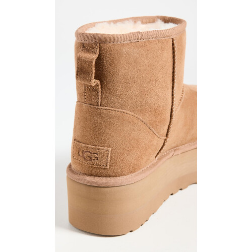 UGG UGG Women's Classic Mini Platform Boot  Chestnut  8 2