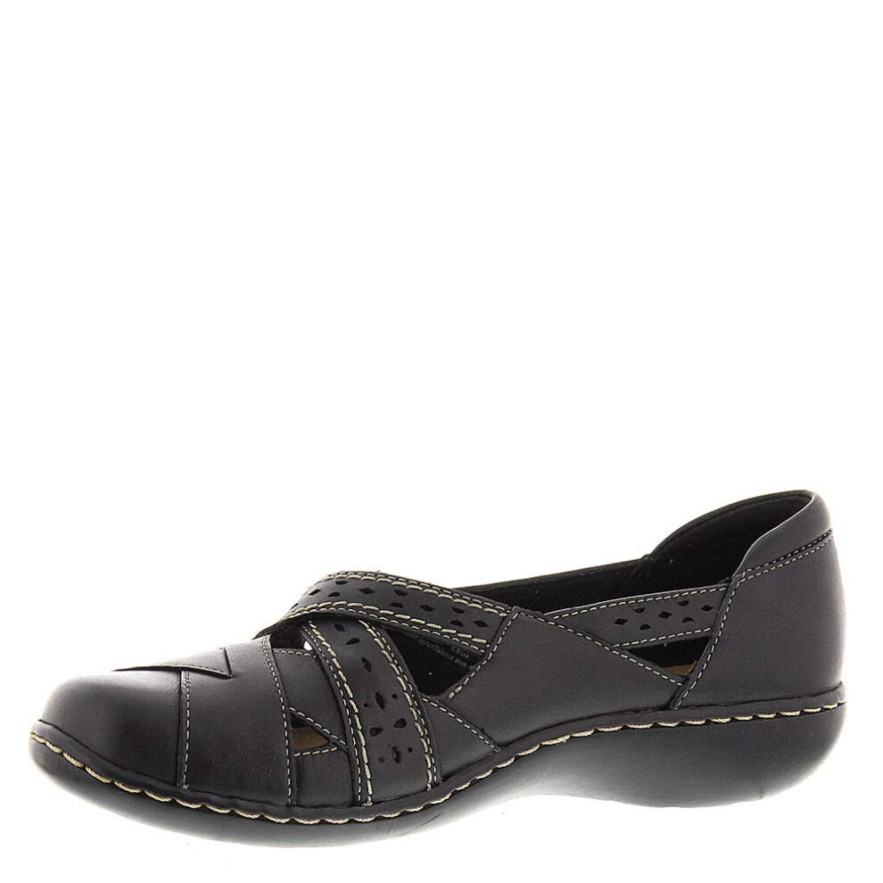 Clarks Women's Ashland Spin Q Slip-On Loafer  Black  7 Wide