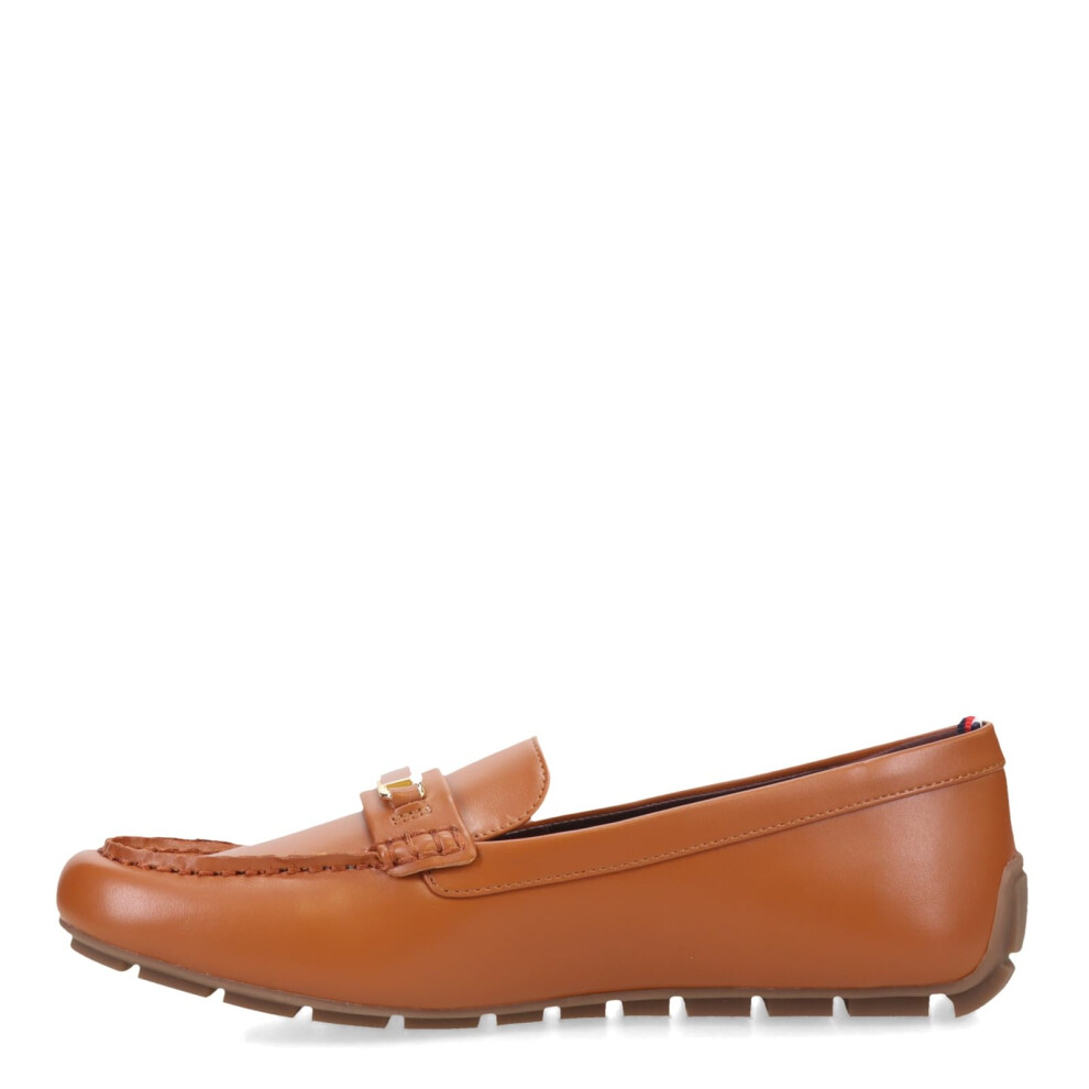 Tommy Hilfiger Women's Kyria Loafer  Tan 101  7.5