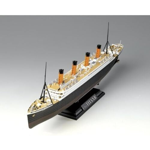 Academy Bootsmodellbausatz RMS Titanic Centenary Edition 1