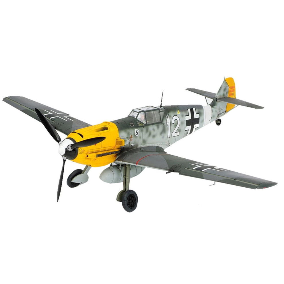 Tamiya 300061063 - 1: 48 WWII Model Set Messerschmitt BF109E-4/7 Trop